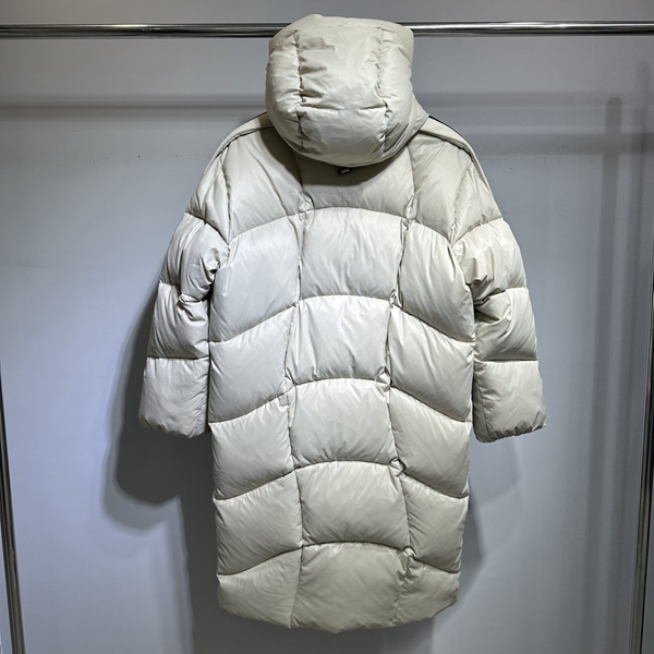 ハイクオリティダウンジャケット着用イメージ